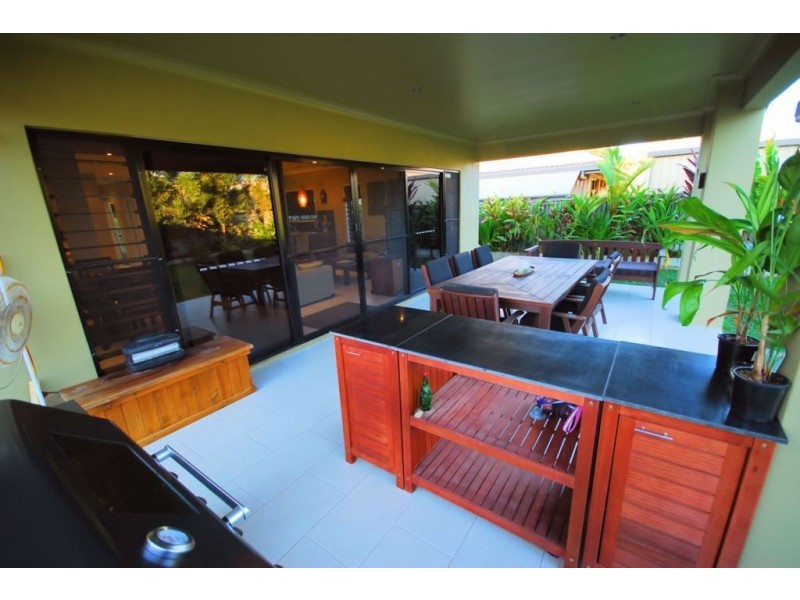 3 Eshelby Street, Bushland Beach QLD 4818