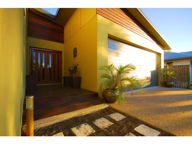 3 Eshelby Street, Bushland Beach QLD 4818