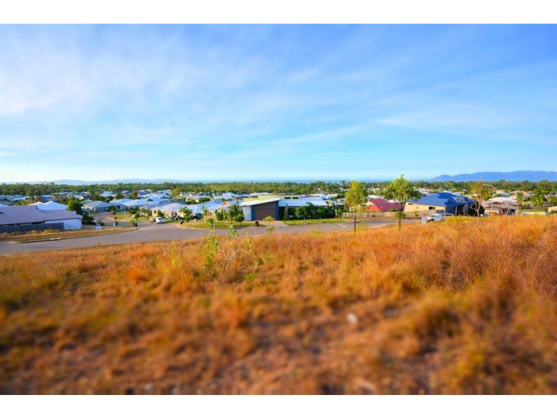 41 Shutehaven Circuit, Bushland Beach QLD 4818
