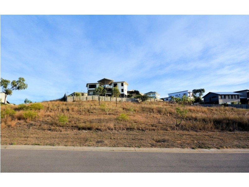 41 Shutehaven Circuit, Bushland Beach QLD 4818