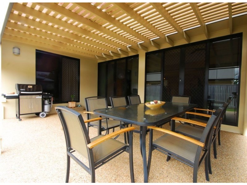 35 Mendi Drive, Bushland Beach QLD 4818