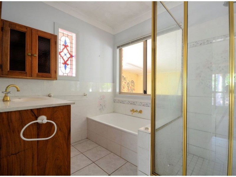 7 Kurrajong Court, Bushland Beach QLD 4818