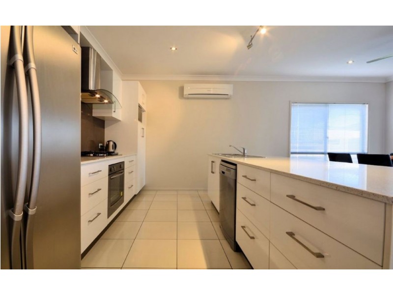 20 Currawinya Court, Bushland Beach QLD 4818