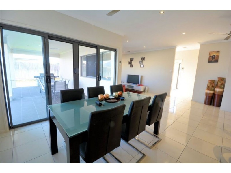 20 Currawinya Court, Bushland Beach QLD 4818