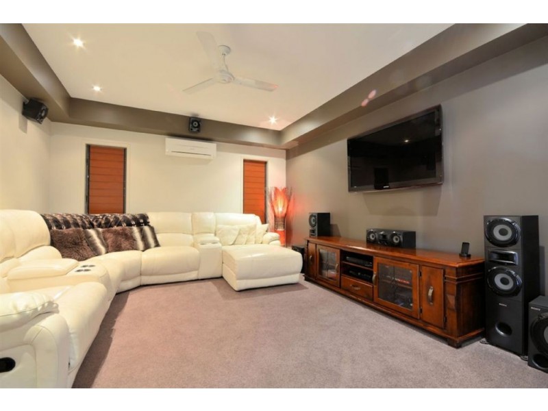 20 Currawinya Court, Bushland Beach QLD 4818