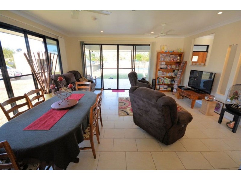 7 Anita Avenue, Yabulu QLD 4818