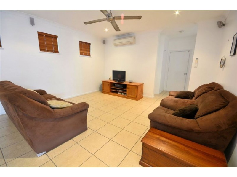 22 Greentree Circuit, Bushland Beach QLD 4818