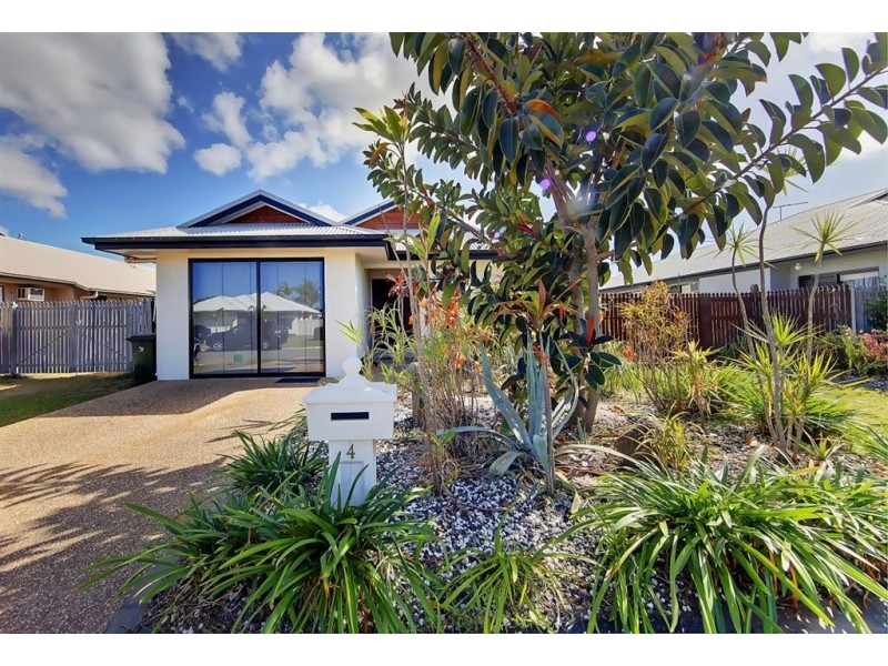 4 Eton Court, Burdell QLD 4818