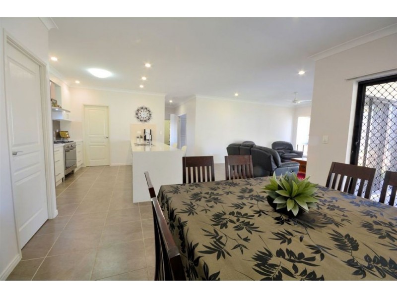 64 Shutehaven Circuit, Bushland Beach QLD 4818