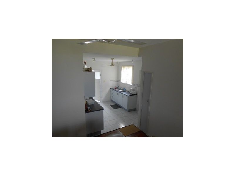 41 The Esplanade, Balgal Beach QLD 4816