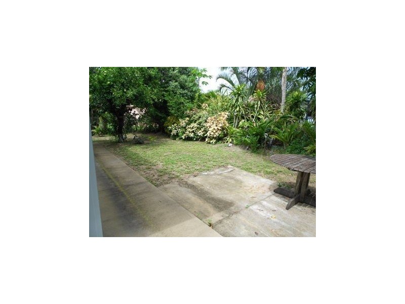 41 The Esplanade, Balgal Beach QLD 4816