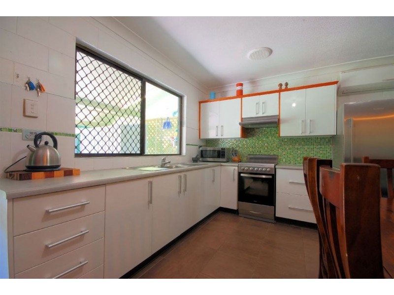 10 Armidale Avenue, Balgal Beach QLD 4816