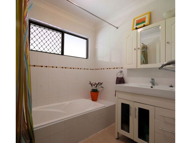 10 Armidale Avenue, Balgal Beach QLD 4816
