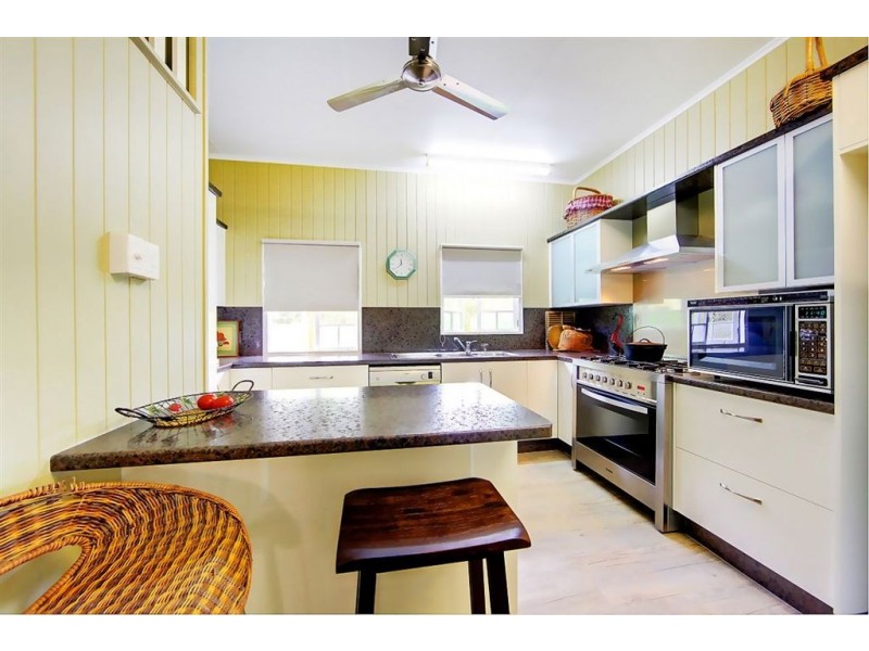 9 Brisbane Drive, Jensen QLD 4818