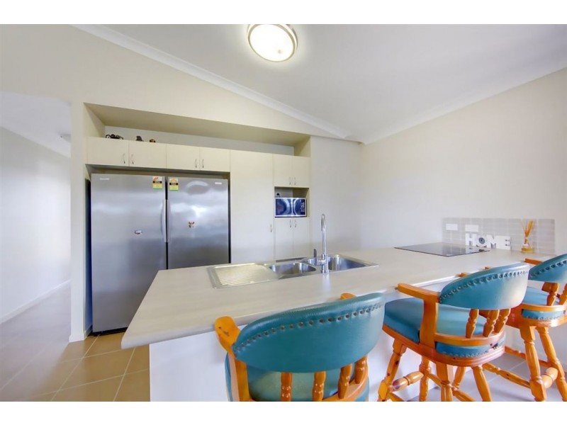 63 Iona Avenue, Burdell QLD 4818