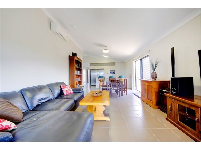 63 Iona Avenue, Burdell QLD 4818