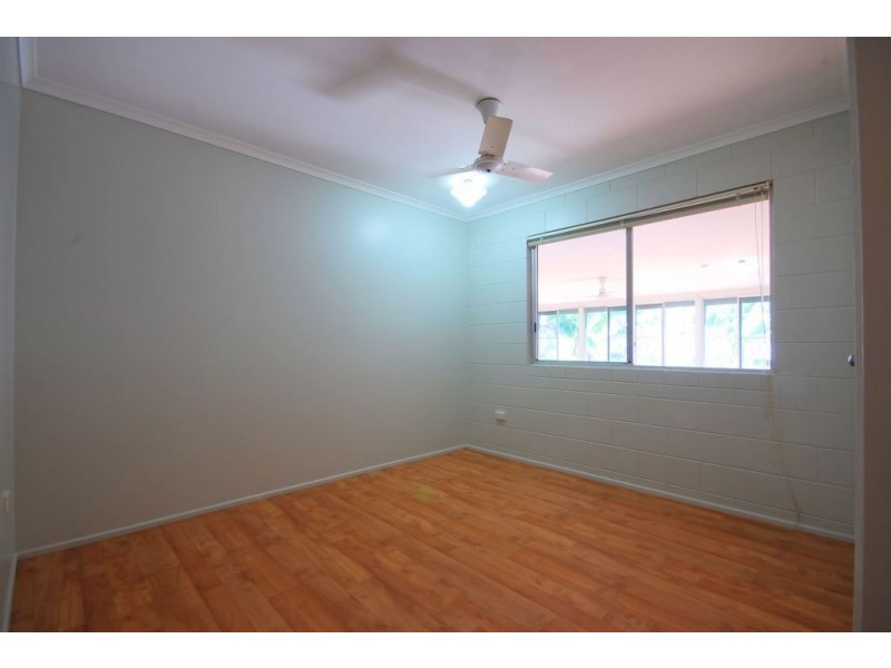 5 Esplanade, Balgal Beach QLD 4816