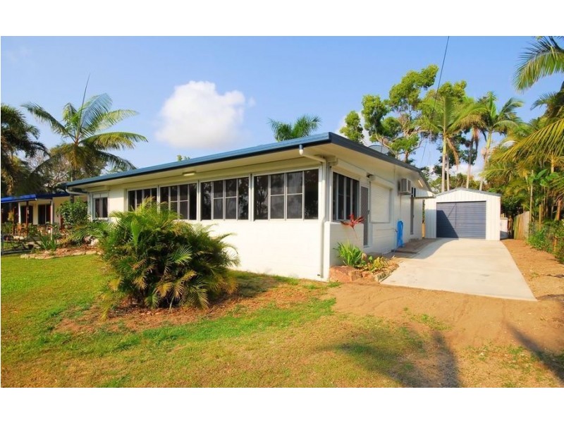 5 Esplanade, Balgal Beach QLD 4816