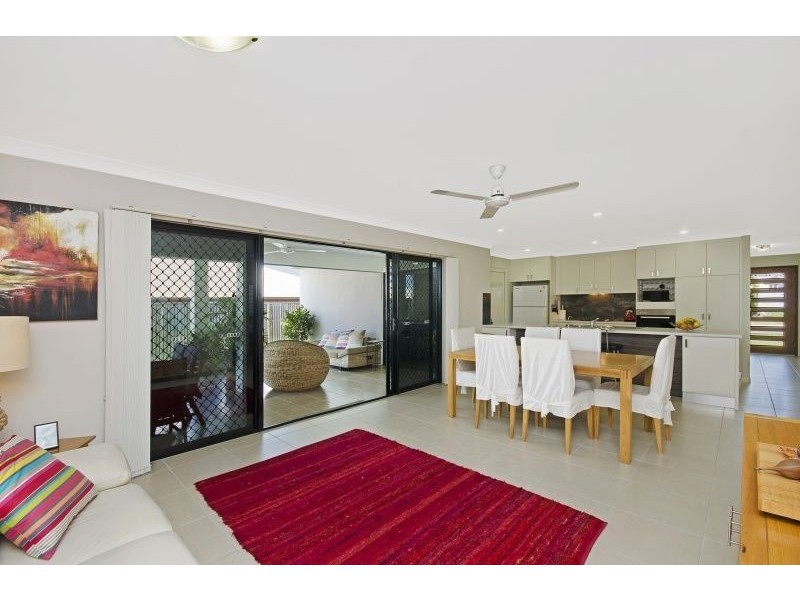 69 Bilbao Place, Bushland Beach QLD 4818