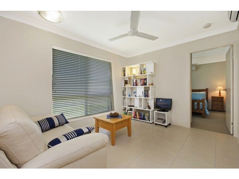 69 Bilbao Place, Bushland Beach QLD 4818