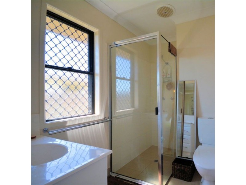 9 Dragon Flower Avenue, Mount Low QLD 4818