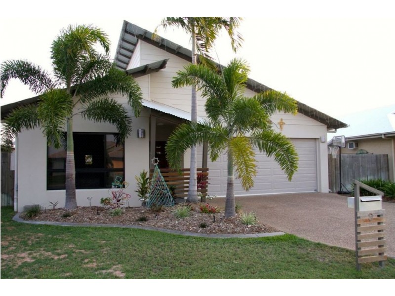 9 Petrie Way, Idalia QLD 4811