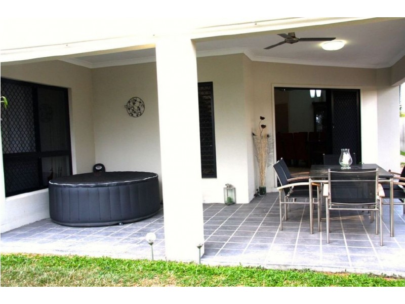 9 Petrie Way, Idalia QLD 4811