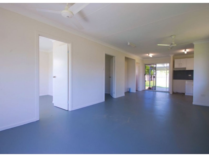 2 Justin Street, Balgal Beach QLD 4816