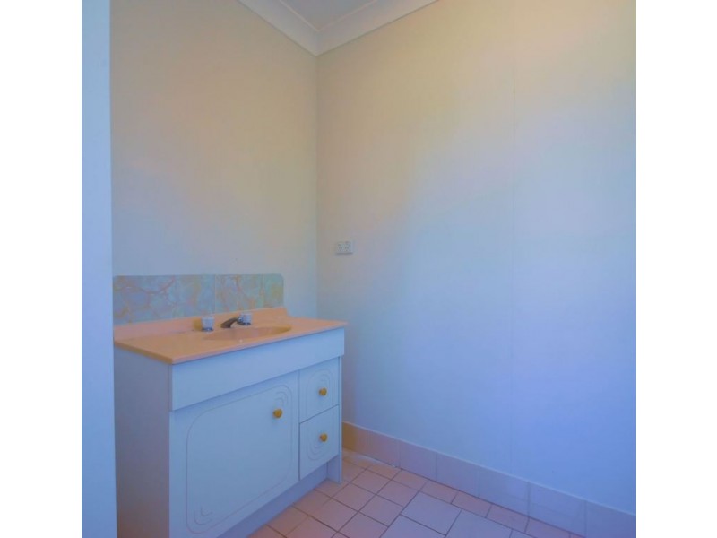 2 Justin Street, Balgal Beach QLD 4816