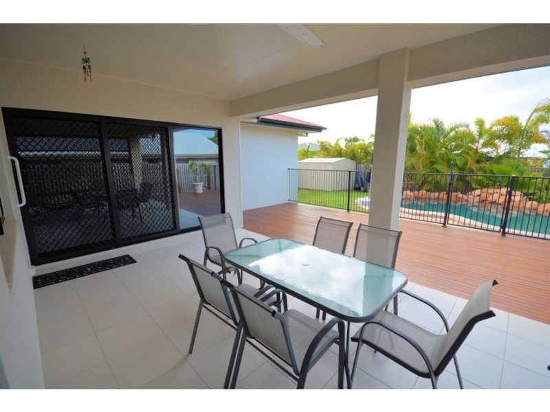 23 Dungurra Place, Bushland Beach QLD 4818