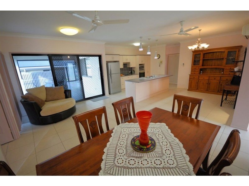 23 Dungurra Place, Bushland Beach QLD 4818