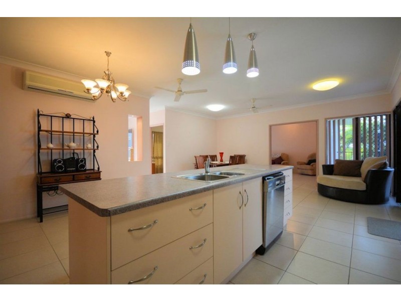 23 Dungurra Place, Bushland Beach QLD 4818