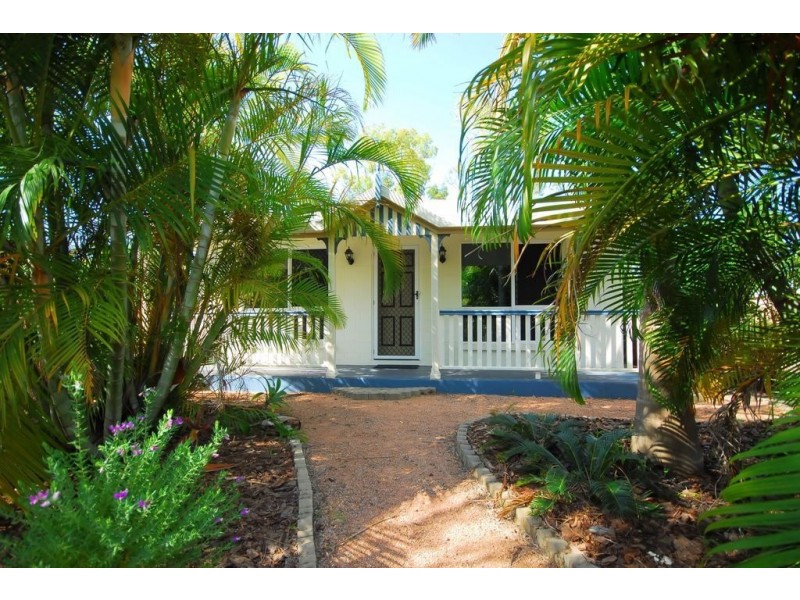 8 Fanning Court, Balgal Beach QLD 4816