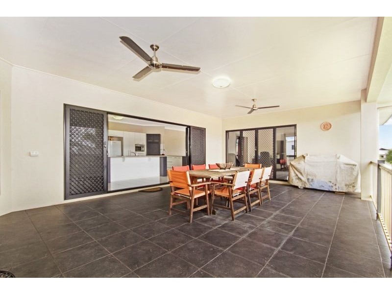 14 Genesta Court, Bushland Beach QLD 4818