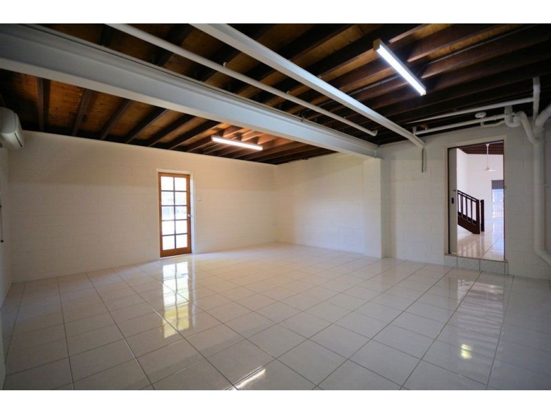 71 Marina Drive, Bushland Beach QLD 4818