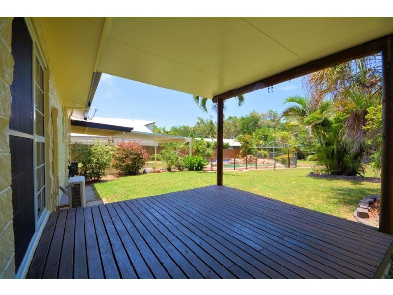 71 Marina Drive, Bushland Beach QLD 4818