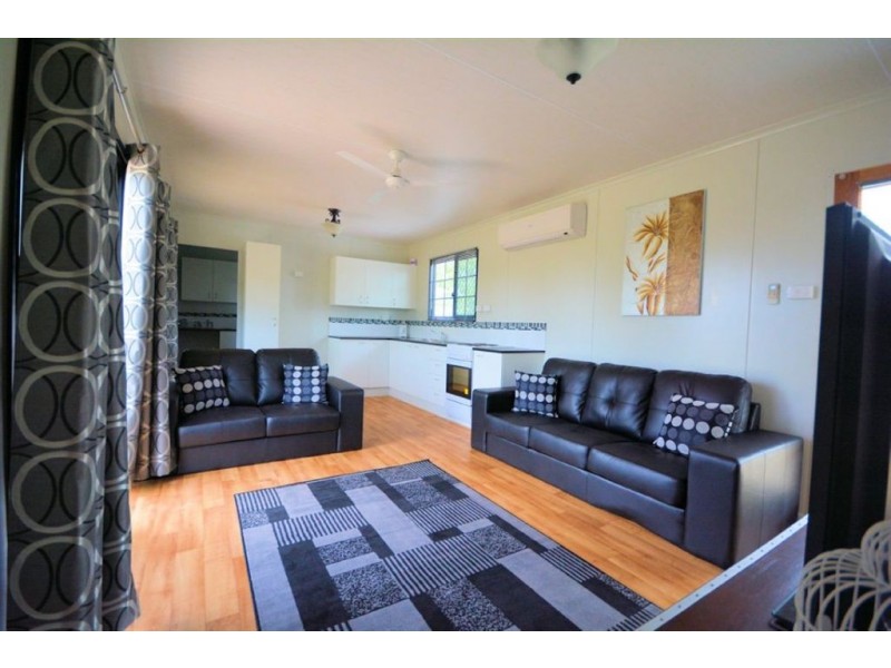 15 Medinah Court, Balgal Beach QLD 4816