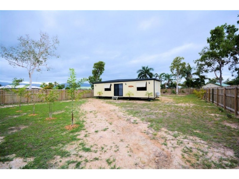 15 Medinah Court, Balgal Beach QLD 4816