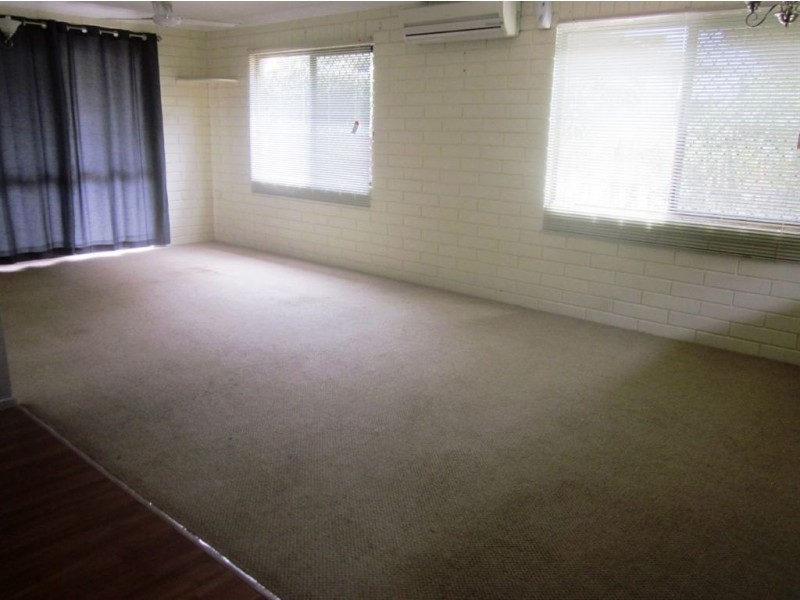 9 Balsam Street, Bushland Beach QLD 4818