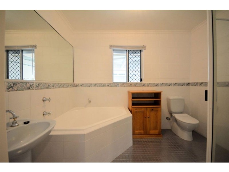 3 Kurrajong Court, Bushland Beach QLD 4818