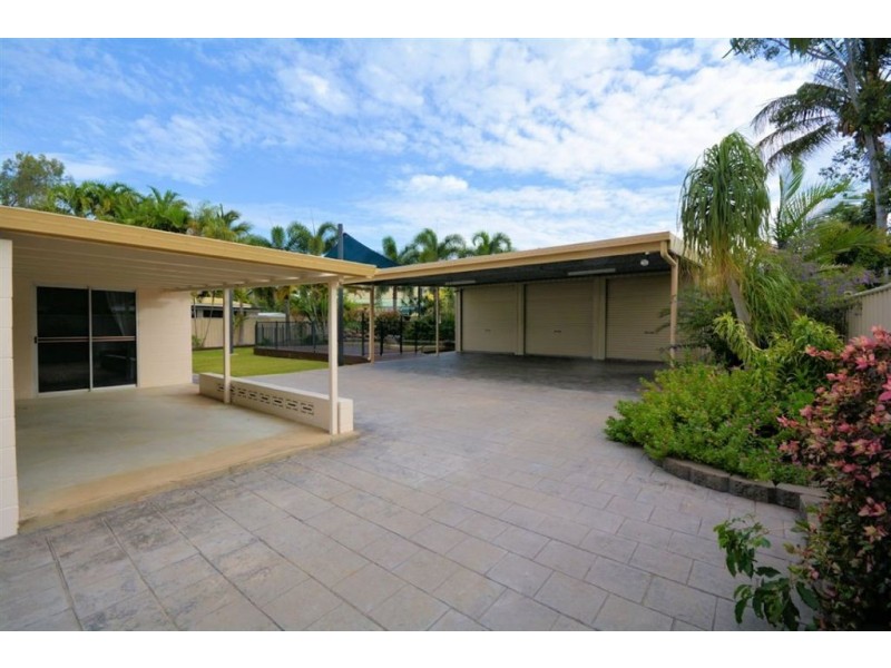 3 Kurrajong Court, Bushland Beach QLD 4818