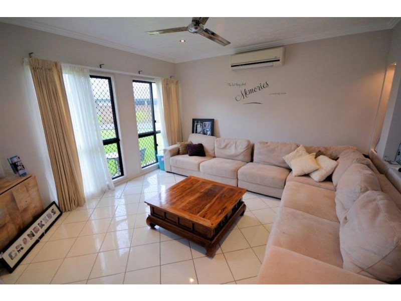 9 Marita Court, Bushland Beach QLD 4818