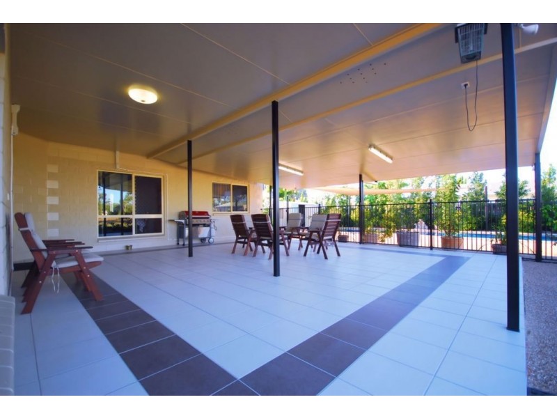 12 Loriston Road, Mount Low QLD 4818