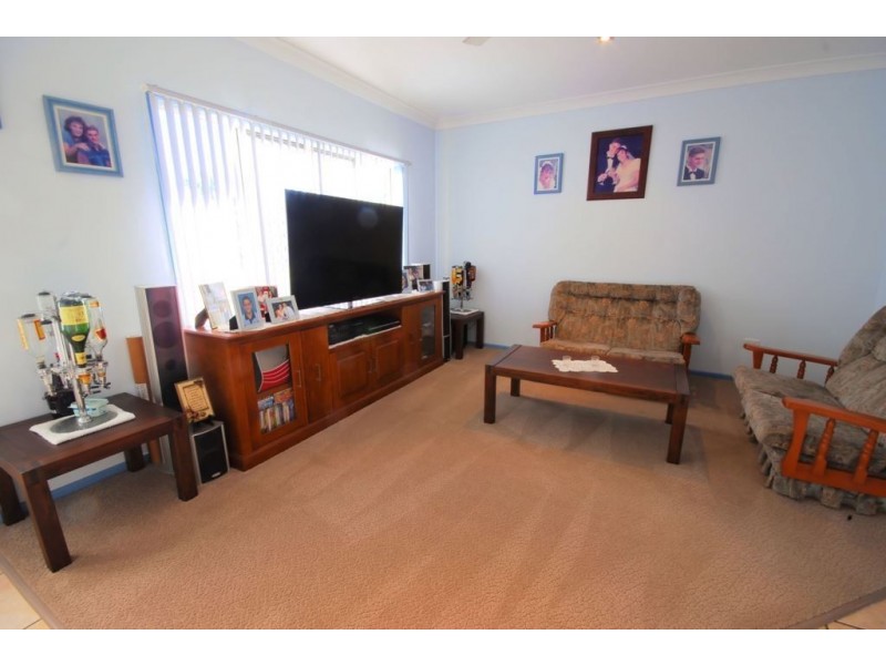 12 Loriston Road, Mount Low QLD 4818