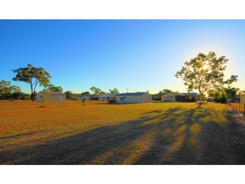 12 Loriston Road, Mount Low QLD 4818