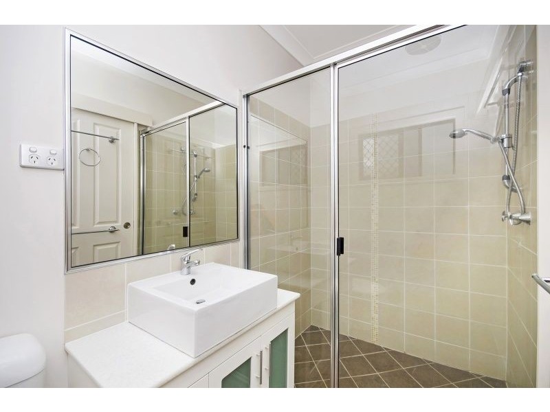 28 Daintree Drive, Bushland Beach QLD 4818
