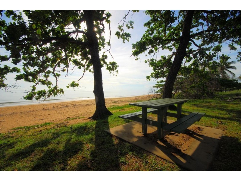 25 Marlin Street, Balgal Beach QLD 4816