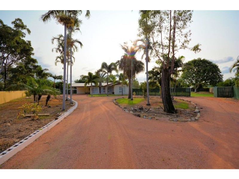 8 Caterina Court, Black River QLD 4818