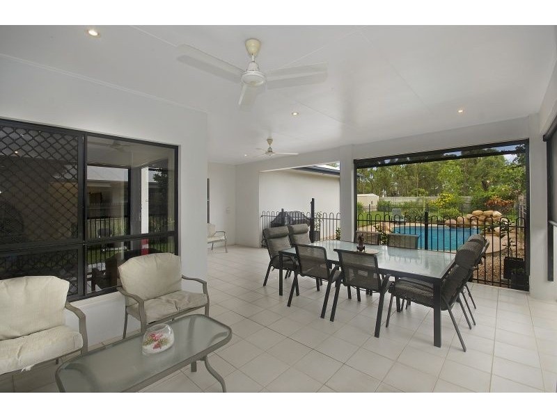 4 Goicoechea Drive, Bushland Beach QLD 4818