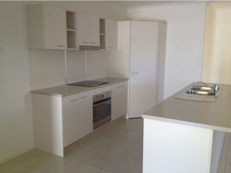 23 Deedes Crescent, Bushland Beach QLD 4818